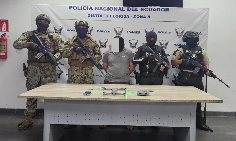 Según las primeras investigaciones, estas personas "iban a ser ejecutadas" / Foto: cortesía Armada del Ecuador