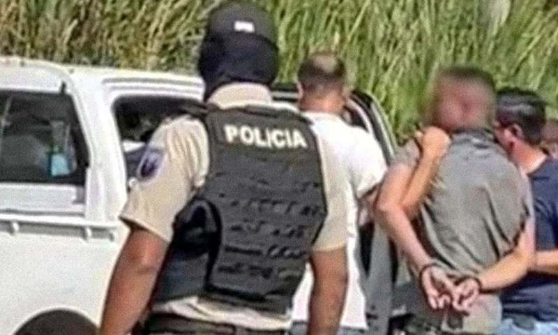 La Policía capturó a Jhonkeiler M., presunto asesino en Yantzaza / Foto: cortesía Policía Nacional 