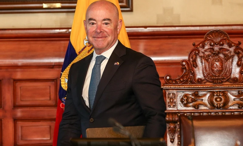 La visita del secretario estadounidense de Seguridad Nacional se enmarca en un viaje a Ecuador y Colombia, país que será su siguiente parada / Foto: EFE