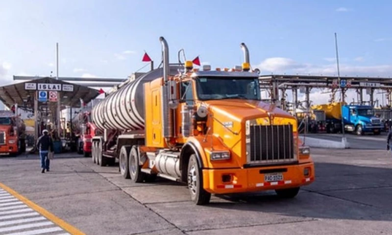 El Terminal de Productos Limpios El Beaterio está despachando gasolinas Extra y Súper Premium / Foto: cortesía Petroecuador