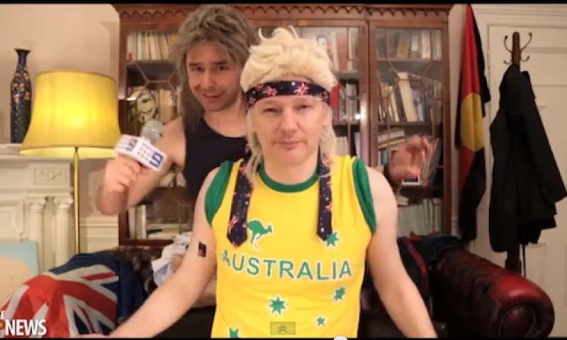 Assange en campaña política aspirando al parlamento de Australia. Foto: La República