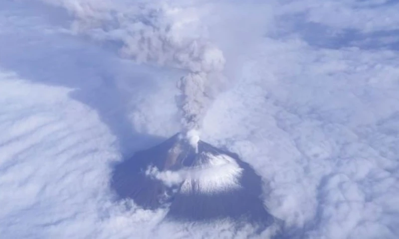 El Sangay sigue emanando ceniza/ Foto: cortesía Ana Lucia Estrella