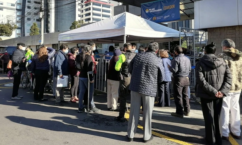 Se dispara la cifra de covid-19 con 3.196 nuevos casos y 89 muertos / Foto: EFE