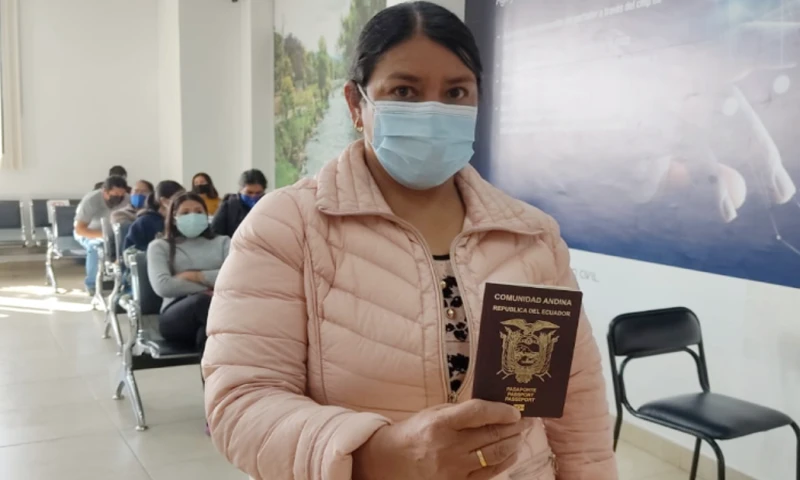 El canciller indicó que los preacuerdos con las empresas públicas de Alemania y Hungría son para "trabajar en algunas fases del proceso de producción de pasaportes" / Foto: cortesía Registro Civil