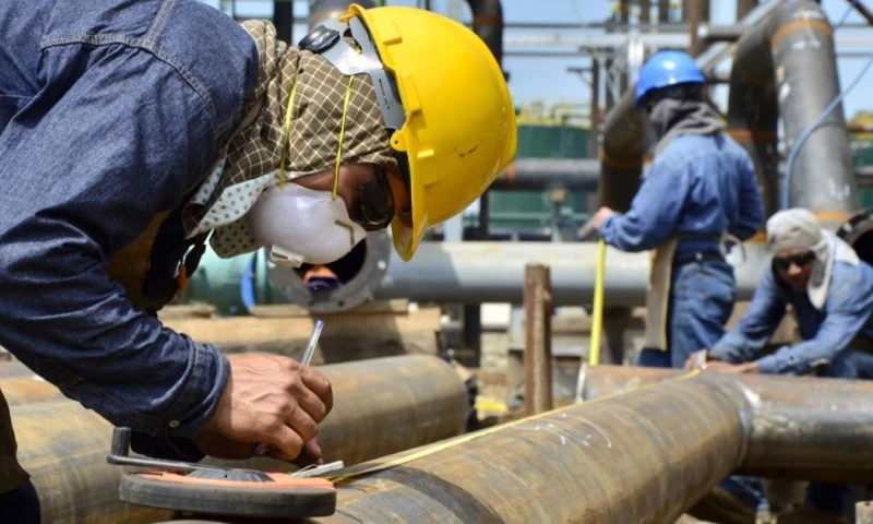 Petroecuador opera 25 bloques petroleros y concentra alrededor del 80 % de la producción nacional equivalente de crudo / Foto: cortesía Petroecuador