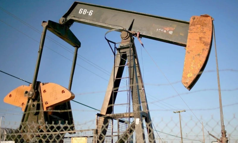 El petróleo de Texas sube tras sanciones de EE.UU. a las grandes petroleras rusas / Foto: EFE