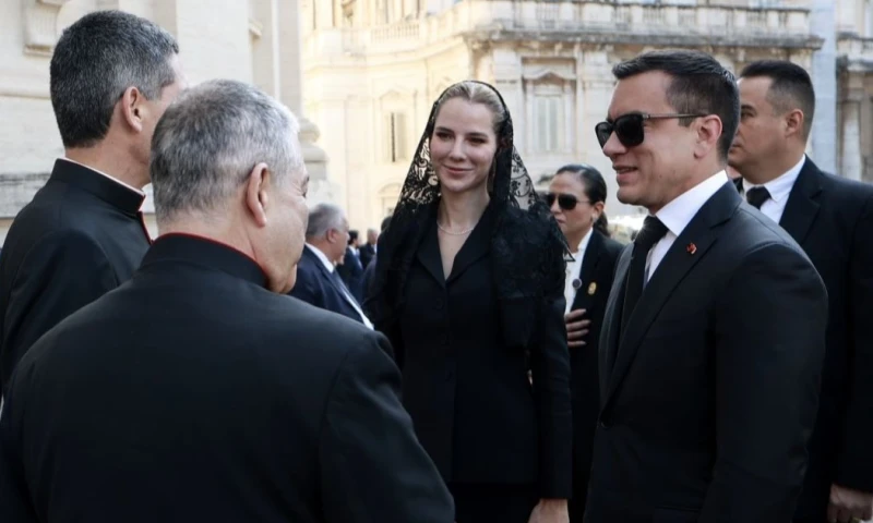 El papa hizo un encendido llamamiento a la unidad en la iglesia y la paz en un mundo / Foto: cortesía Presidencia