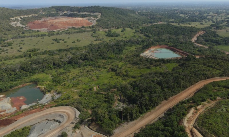 La mina de ferroníquel advirtió que podría detener una de sus dos líneas si continúa la reducción del suministro. / Foto: Cerro Matoso