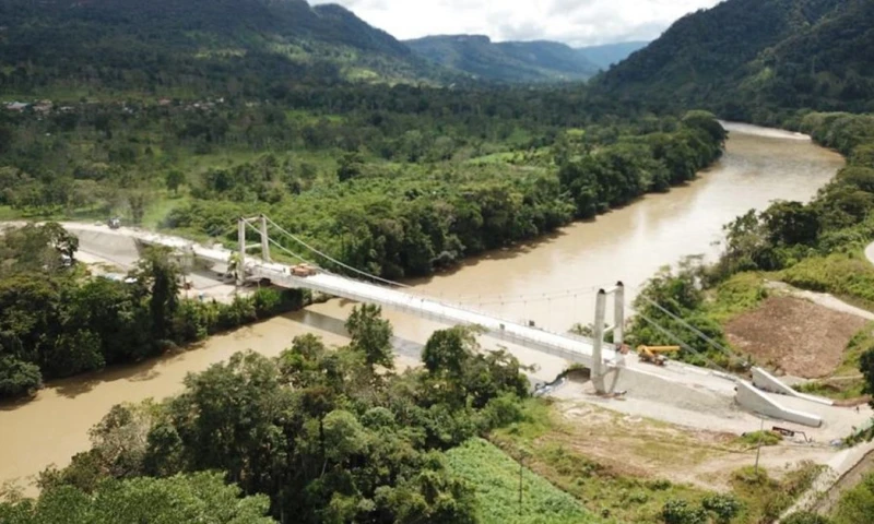 Lundin Gold inauguró puente sobre el río Zamora/ Foto: Lundin Gold