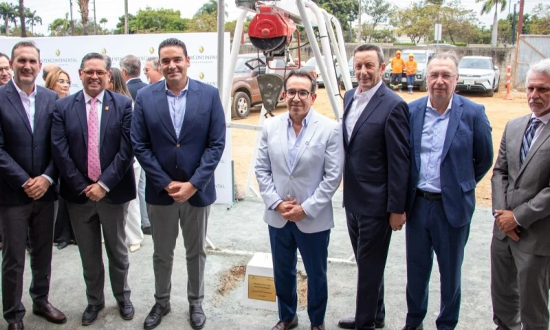 El moderno hotel en Samborondón tendrá más de 100 habitaciones / Foto: cortesía Ministerio de Producción