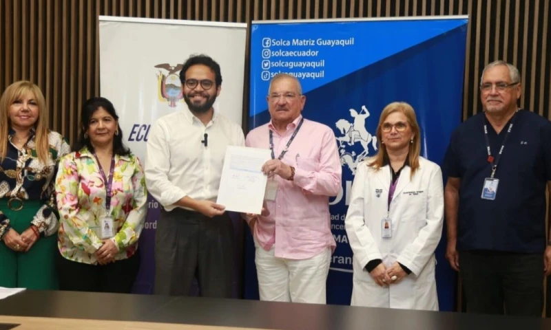 La ceremonia tuvo lugar en el Hospital General de Solca Guayaquil / Foto: cortesía Ministerio de Salud