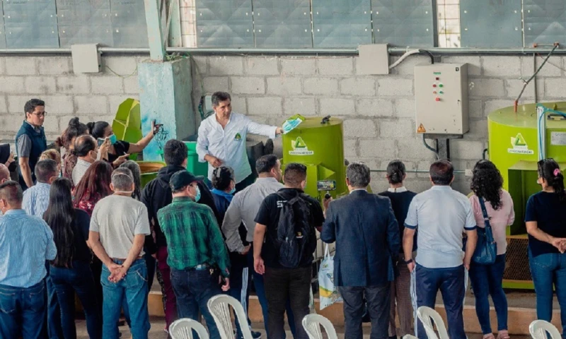 Yantzaza fabrica madera de plástico reciclado / Foto: cortesía Alcaldía Zamora