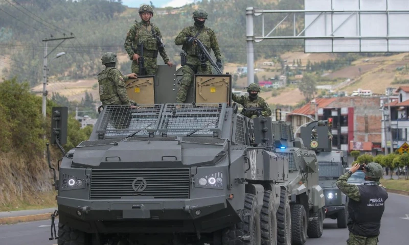 Los agentes fueron retenidos el miércoles por comuneros de la localidad de Nizag / Foto: EFE