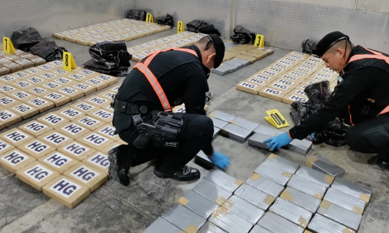 La droga fue descubierta en un contenedor en el puerto Quetzal del departamento (provincia) de Escuintla / Foto: cortesía Policia Nacional de Guatemala