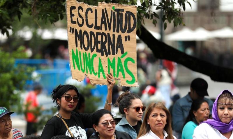 Las personas vivían en campamentos dentro de las haciendas y cosechaban abacá en beneficio de Furukawa / Foto: EFE
