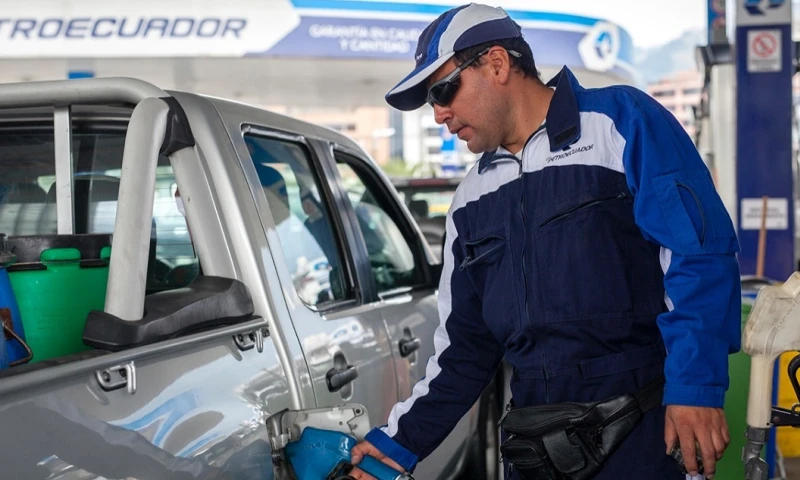 El gobierno ha gastado 68 % más en importación de combustibles en 2022 / Foto: cortesía Petroecuador