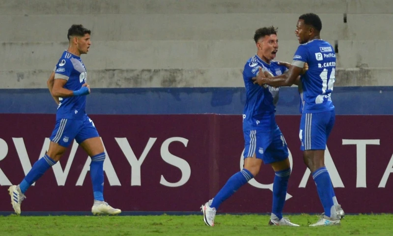 Barcelona y Emelec quedan de líderes / Foto: EFE