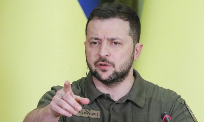 La conversación entre el presidente ucraniano y Trump duró alrededor de una hora / Foto: EFE