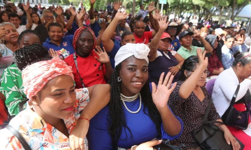 El evento tuvo lugar en la explanada de la Escuela Politécnica del Litoral de Guayaquil / Foto: cortesía Presidencia