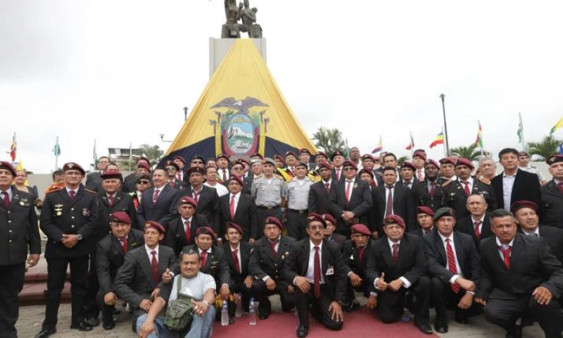 Un grupo de 159 excombatientes, entre oficiales, conscriptos, reservistas y miembros de resistencia, asistió al evento. Foto: Expreso