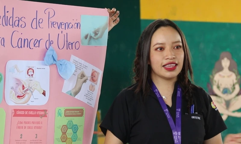 Las pruebas moleculares son procesadas en el Hospital Vicente Corral Moscoso de Cuenca./ Foto: cortesía Ministerio de Salud
