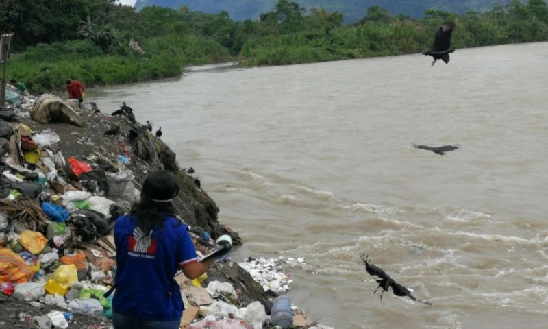 El delito incorpora agravantes como la utilización de camiones u otra maquinaria pesada que dañen la infraestructura pública / Foto: cortesía Defensoría del Pueblo Perú