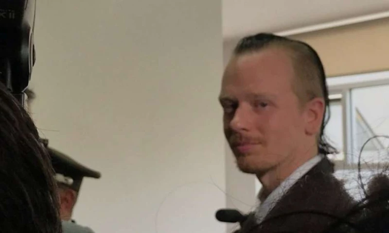 El sueco Ola Bini compareció ante la audiencia de la Justicia ecuatoriana.  Foto: El Telégrafo