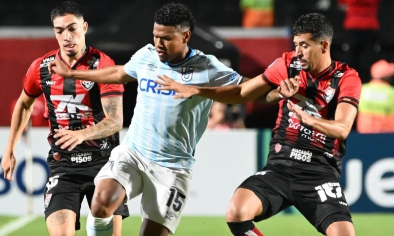 Luis Moreno fue la figura del partido en Brasil / Foto: cortesía Universidad Católica 