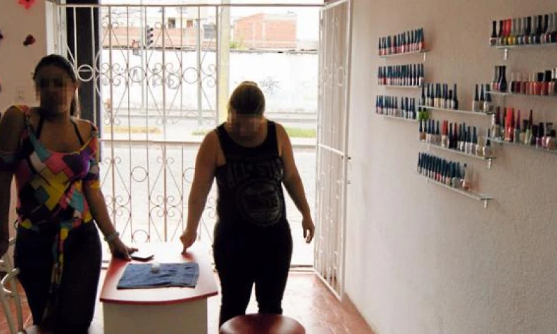 Dos personas que llegaron desde Colombia decidieron radicarse en Ibarra. Foto: Francisco Espinoza / EL COMERCIO