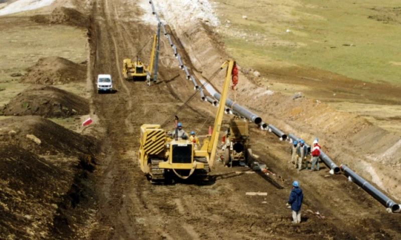 El Gobierno peruano aprobó disposiciones extraordinarias para evitar el desabastecimiento de combustibles y fortalecer la estabilidad del sistema energético nacional./ Foto: archivo