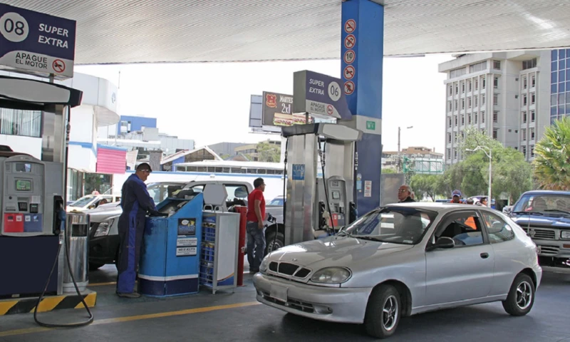 Precio de las gasolinas Extra y Ecopaís suben 8 centavos / Foto: Cortesía del Ministerio de Energía