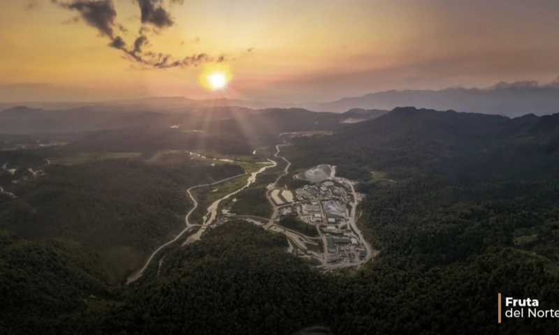 Aunque el anuncio no modifica la operación minera en Ecuador, sí redefine la forma en que se distribuyen los ingresos derivados de la producción / Foto: cortesía Fruta del Norte