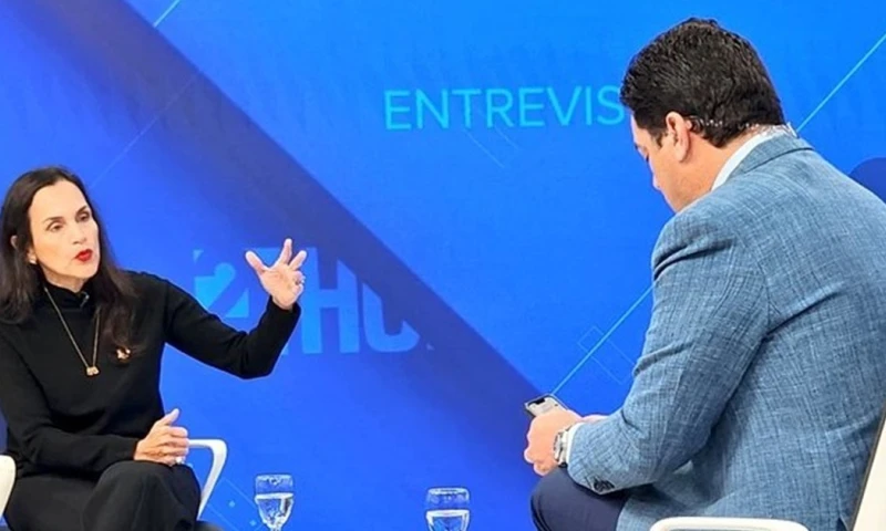 Inés Manzano, ministra encargada de Energía y Minas, fue entrevistada hoy en Teleamazonas / Foto: cortesía Ministerio de Energía y Minas