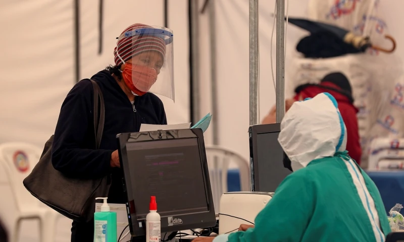 Ecuador reporta 153.423 positivos y 12.395 fallecidos acumulados por covid-19 / Foto: EFE