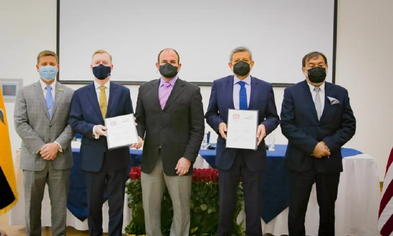 Ecuador y EE.UU. firmaron un Memorándum de Entendimiento para mitigar erosión del río Coca?? / Foto: cortesía de la embajada de EE.UU.