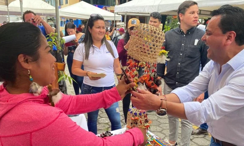 Cerca de 1.000 personas participaron de este encuentro comercial y ciudadano para impulsar la reactivación económica de beneficiarios del Crédito de Desarrollo Humano / Foto: Cortesía MIES 