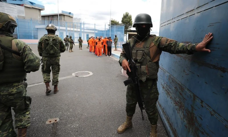 Reimberg ya había pedido a las operadoras cortar la señal en las zonas aledañas a las prisiones / Foto: EFE 