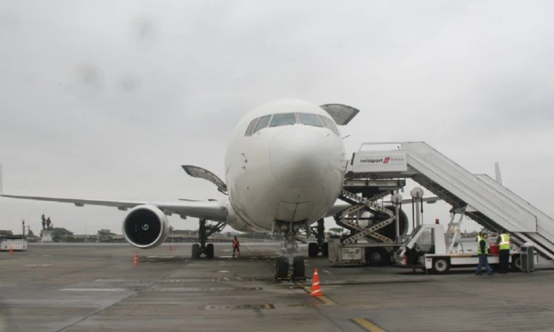 Durante el año pasado los embarques y desembarques de las líneas aéreas que operan en Bolivia, Colombia, Ecuador y Perú, llegaron a 29.461.000 pasajeros/ Foto: cortesía DGAC