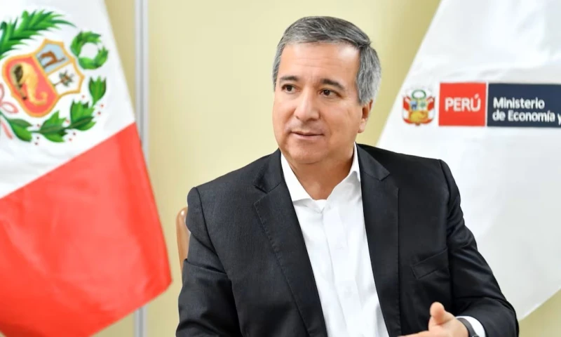 El ministro de Economía y Finanzas, Raúl Pérez-Reyes, destacó que "Perú ofrece condiciones sólidas para los inversionistas" / Foto: cortesía MEF Perú