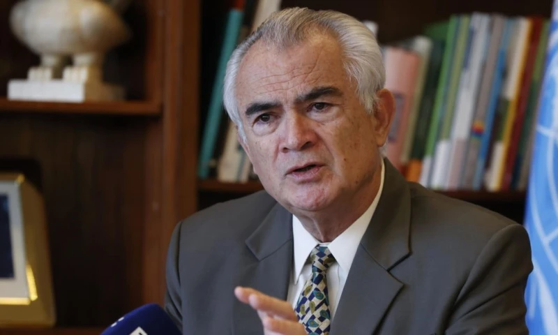 La guerra comercial ha provocado importantes recortes en las previsiones de crecimiento de los dos principales socios de Latinoamérica, Estados Unidos y China / Foto: EFE