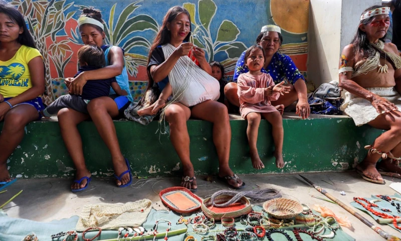 Tena, Francisco de Orellana, Cuyabeno y Quijos en semáforo amarillo por el incremento de casos de coronavirus. Foto: EFE