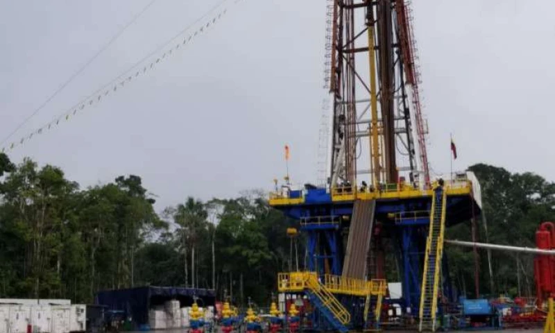 Este incremento significó una producción pico de 428.780 barriles diarios, es decir, 22.042 barriles más que al cierre de 2018. Foto: La Hora