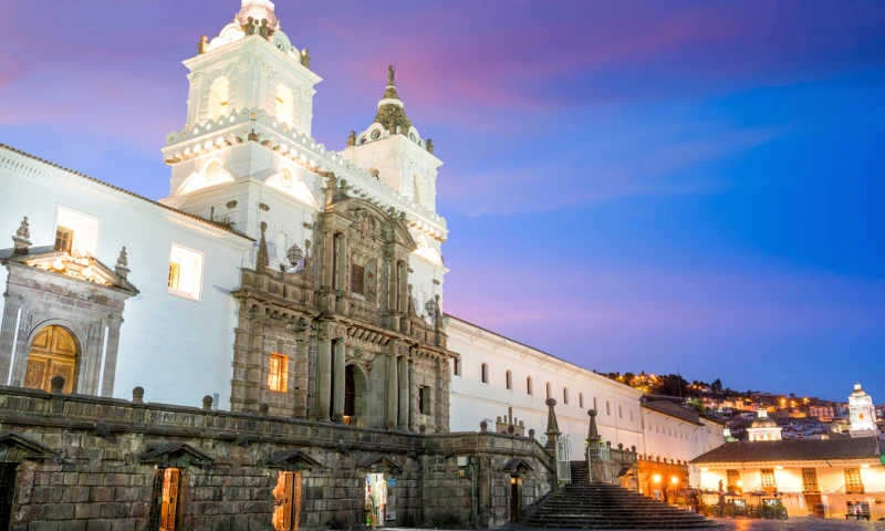 La Fiscalía identificó a los procesados y dictó como medidas cautelares la prohibición de salida del país y la presentación periódica ante la autoridad. Foto: Shutterstock