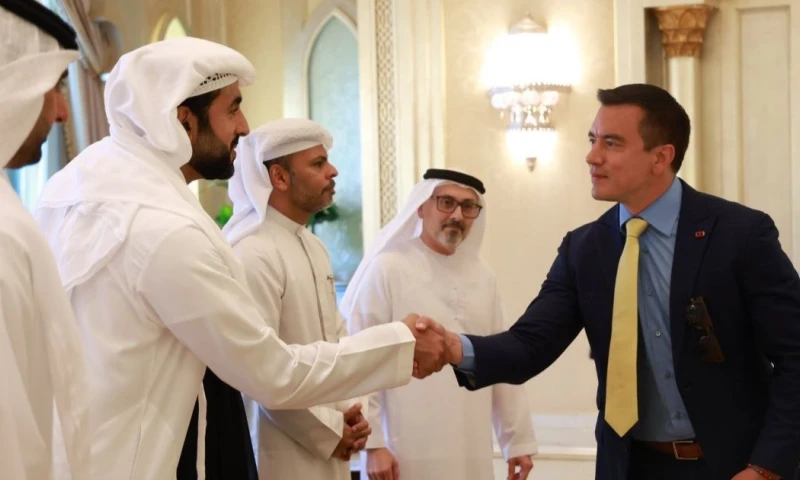 Noboa se reunió con ejecutivos de Mubadala Investment Company / Foto: cortesía Presidencia