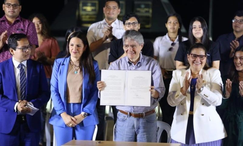 El Gobierno eliminó el examen único de acceso a sus universidades / Foto: cortesía Presidencia