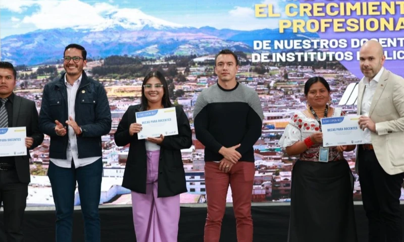 El presidente Daniel Noboa participó en el evento realizado en Cayambe / Foto: cortesía Presidencia