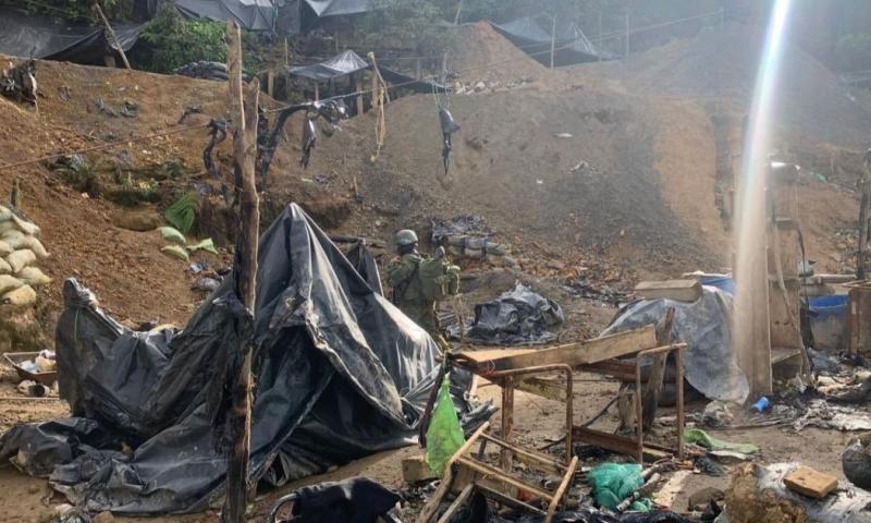 Los militares hallaron y destruyeron instalaciones empleadas para el procesamiento de material aurífero / Foto: cortesía Ejército ecuatoriano
