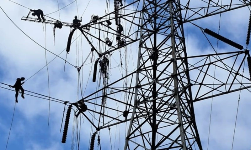 Los habitantes de la provincia de Manabí deberán prepararse para cortes de energía programados este fin de semana. / Foto: Archivo