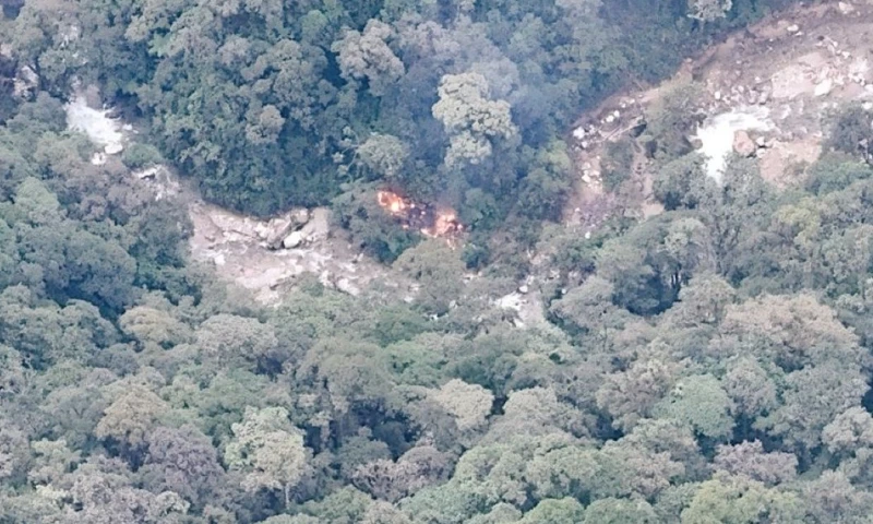 Durante la intervención, las tropas iniciaron la destrucción de los campamentos  / Foto: Ejército 