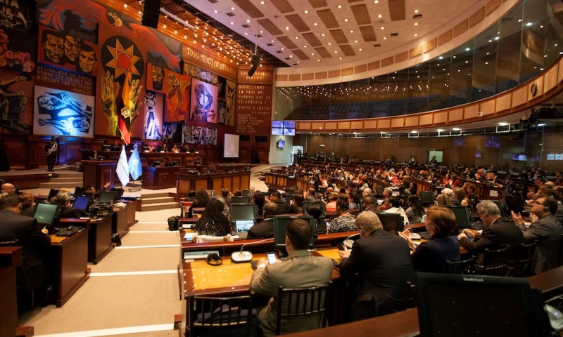 Asamblea Nacional rechaza ley sobre dolarización atada a acuerdo con FMI / Foto EFE